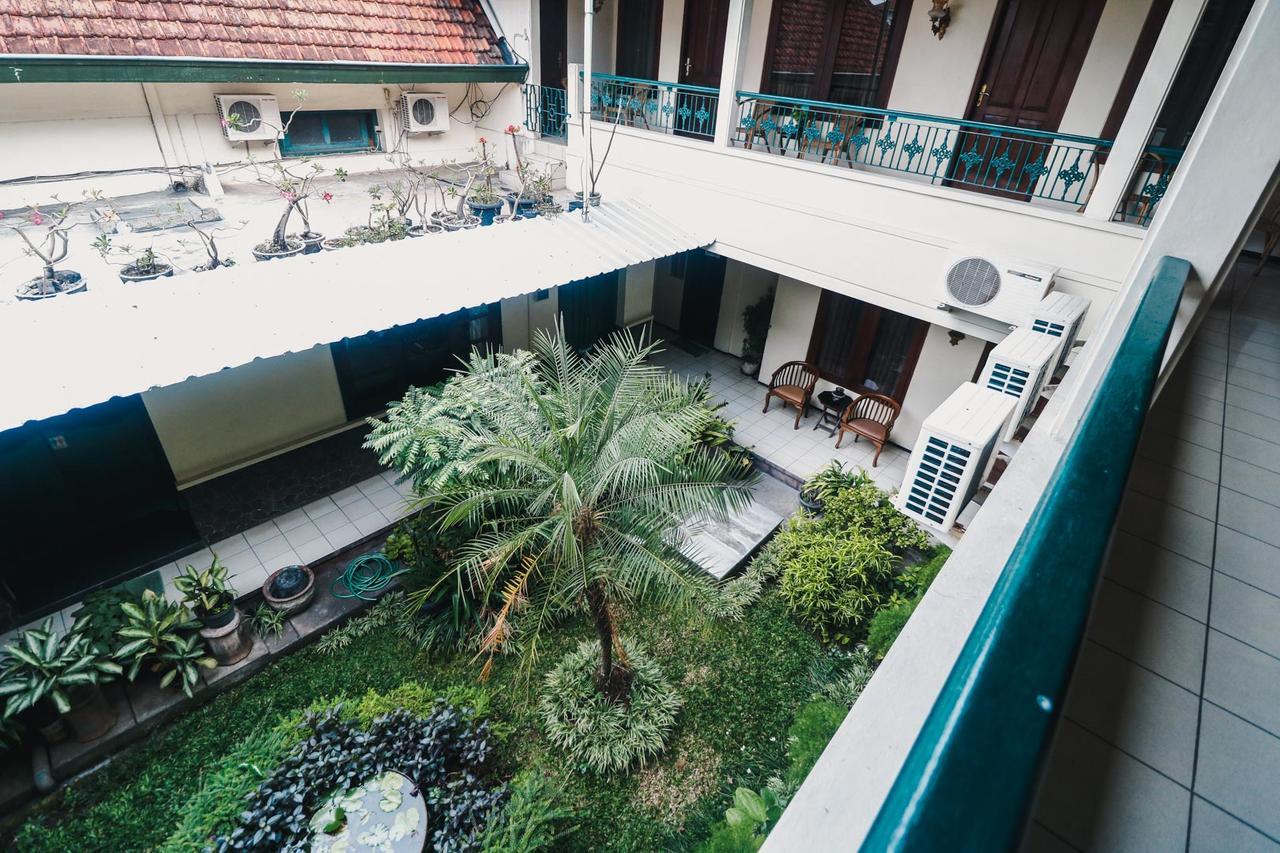 普沃萨利红门Plus旅馆 Solo 外观 照片